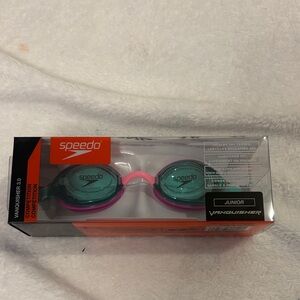 Speedo Vanquisher 2.0 Junior Swim Goggles - Pink and Black